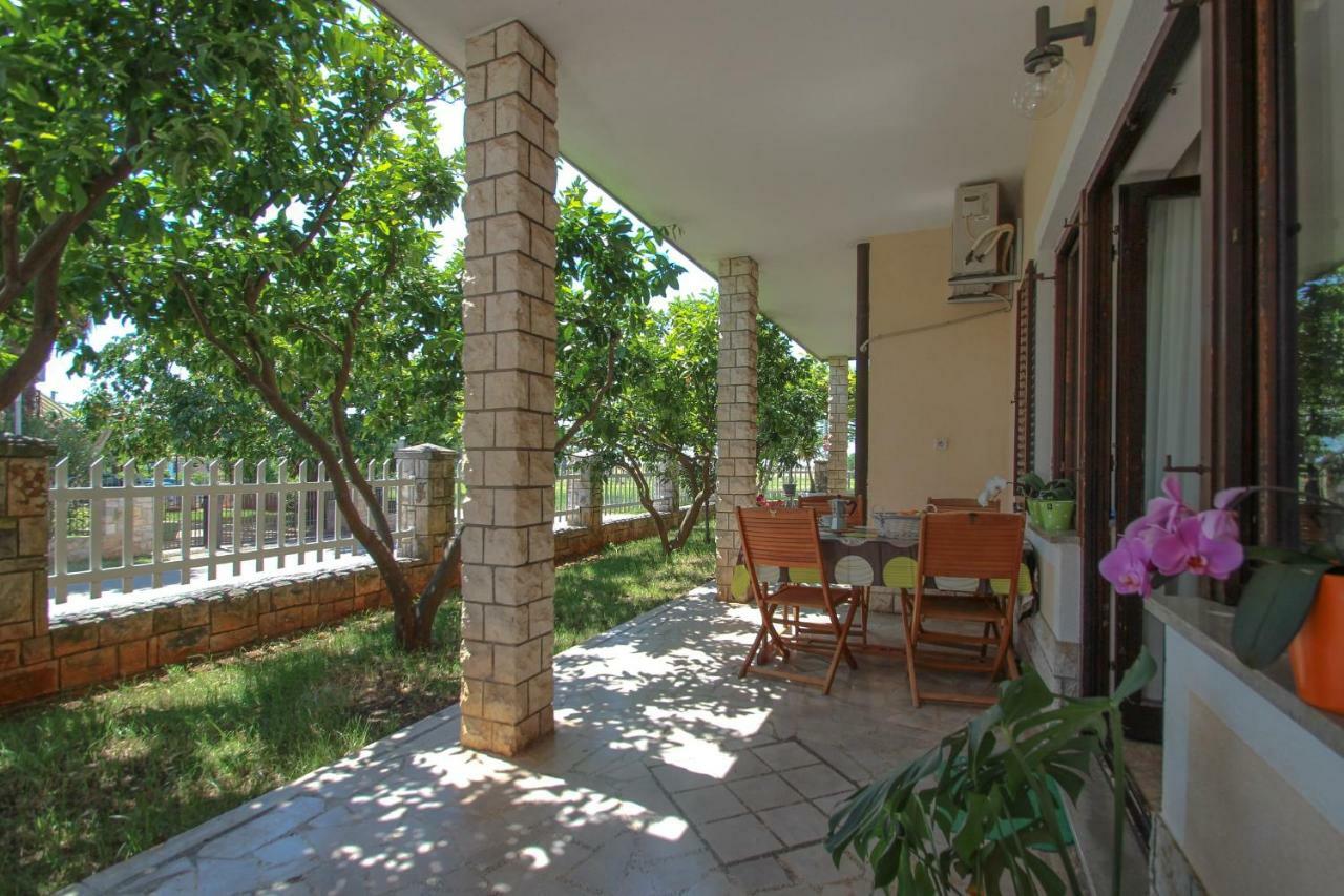 Apartment Sanja Novigrad Istria Exterior foto