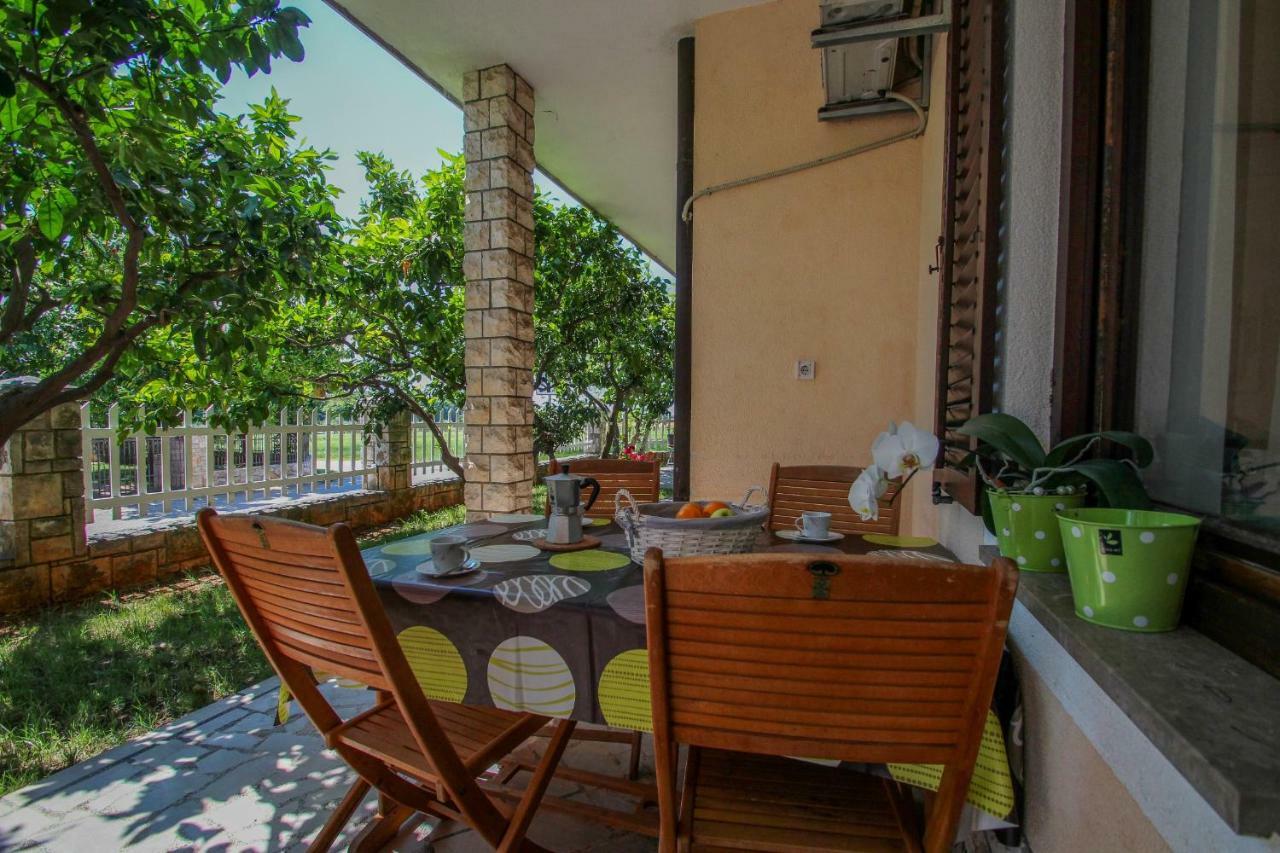 Apartment Sanja Novigrad Istria Exterior foto